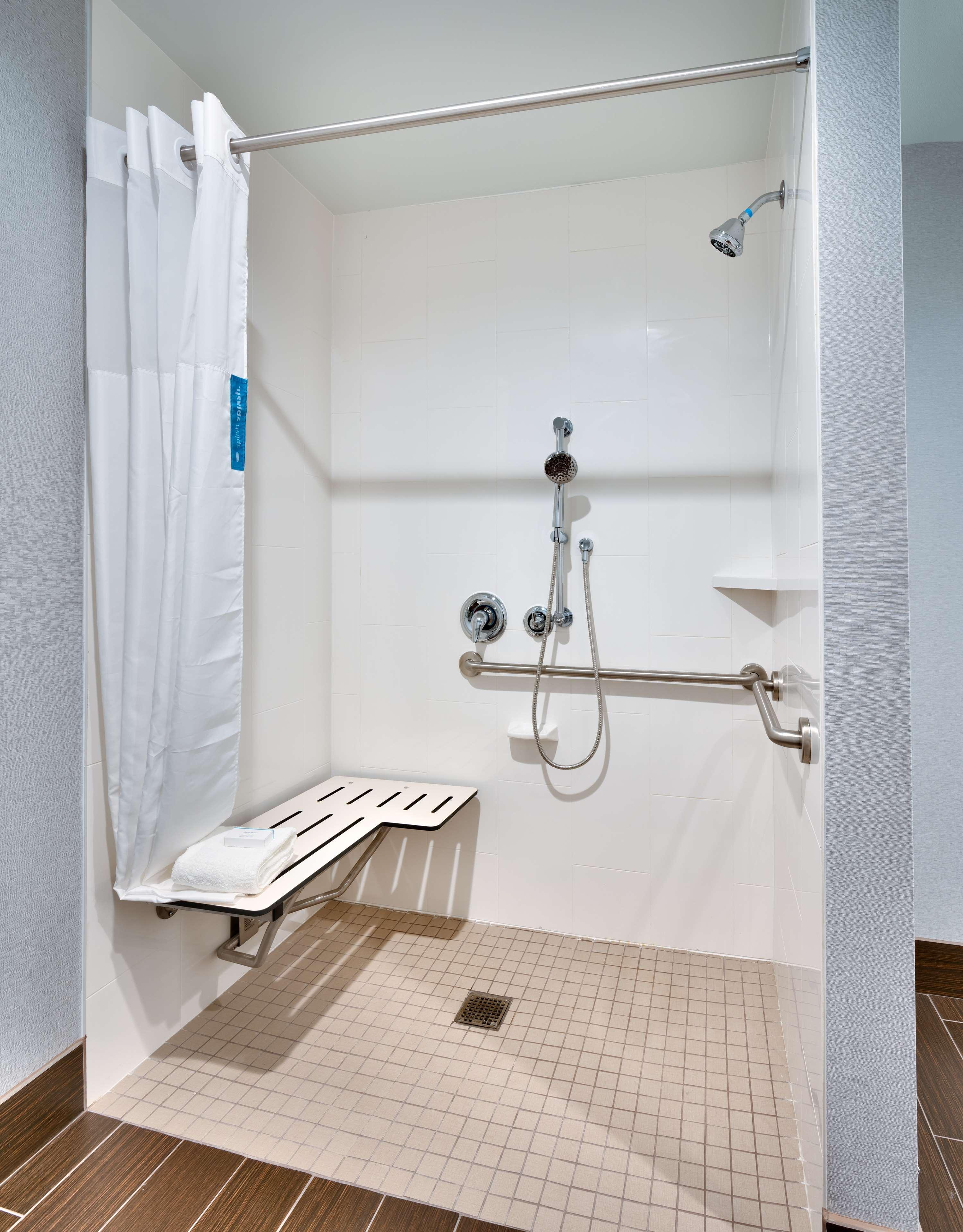 Hampton Inn & Suites Anaheim Resort Convention Center Ngoại thất bức ảnh
