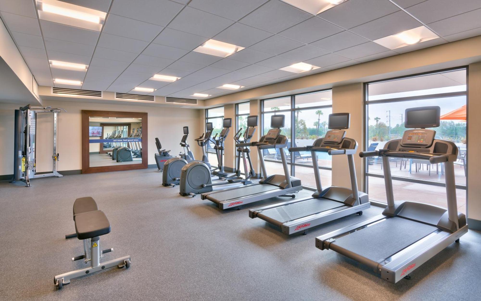 Hampton Inn & Suites Anaheim Resort Convention Center Ngoại thất bức ảnh