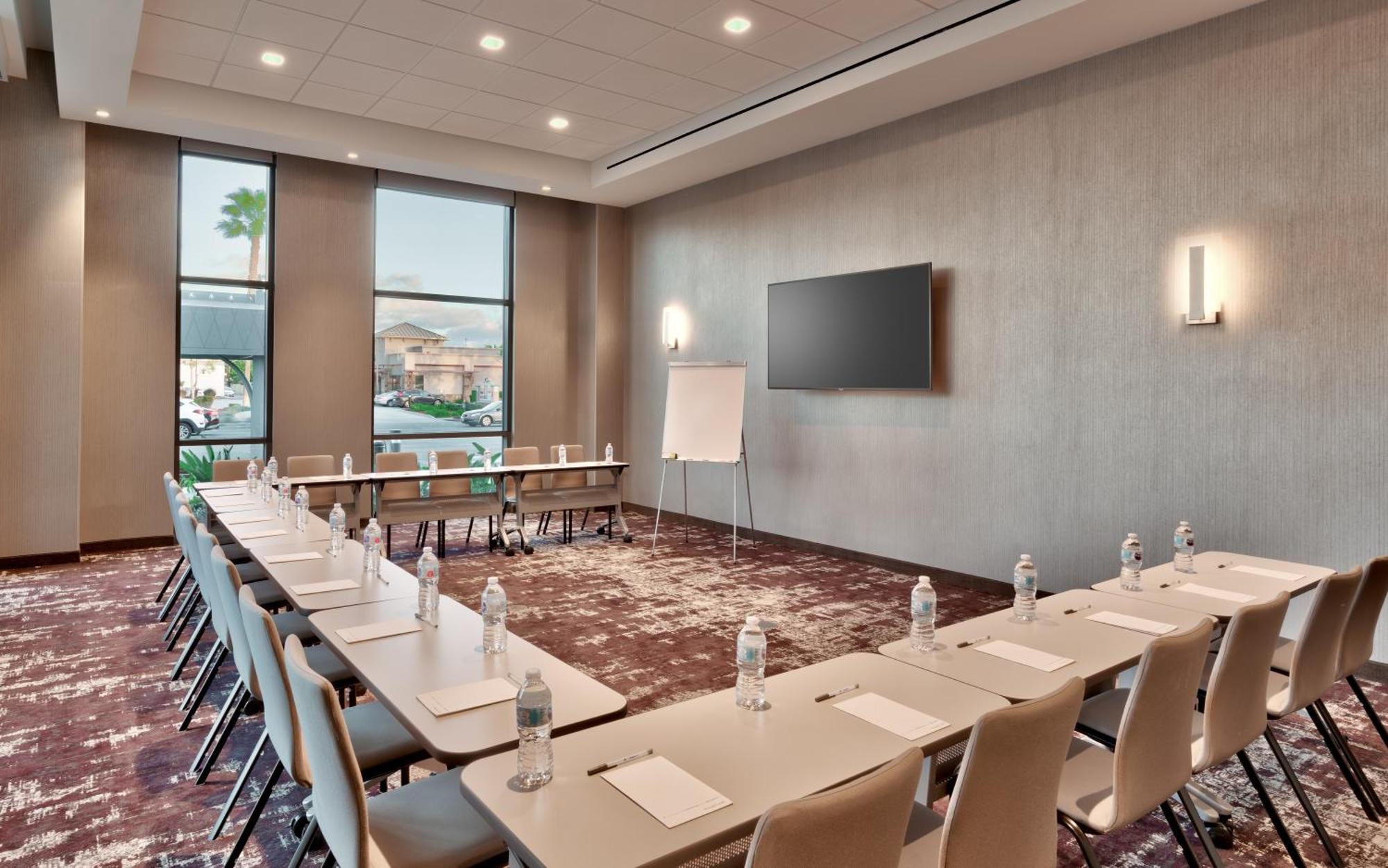 Hampton Inn & Suites Anaheim Resort Convention Center Ngoại thất bức ảnh