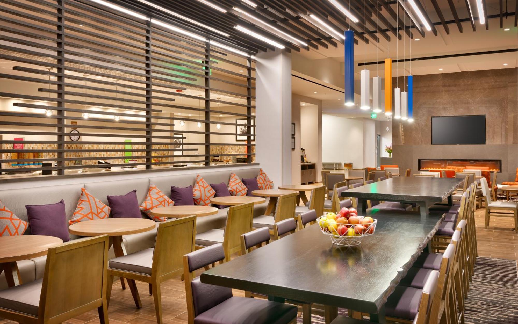 Hampton Inn & Suites Anaheim Resort Convention Center Ngoại thất bức ảnh