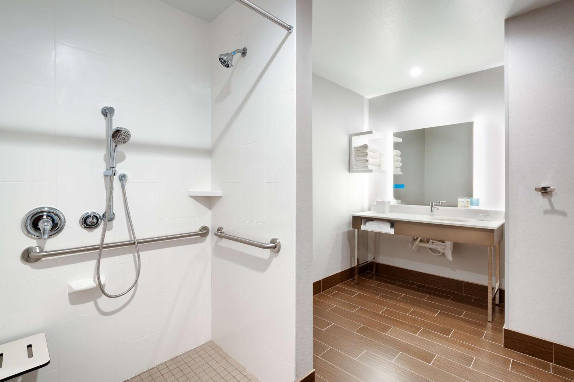 Hampton Inn & Suites Anaheim Resort Convention Center Ngoại thất bức ảnh